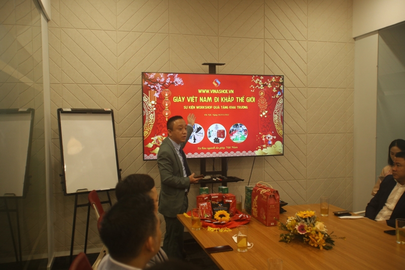 Ông Dương Văn Hiến, Chủ tịch Hội đồng quản trị của Ngành da giày Việt Nam