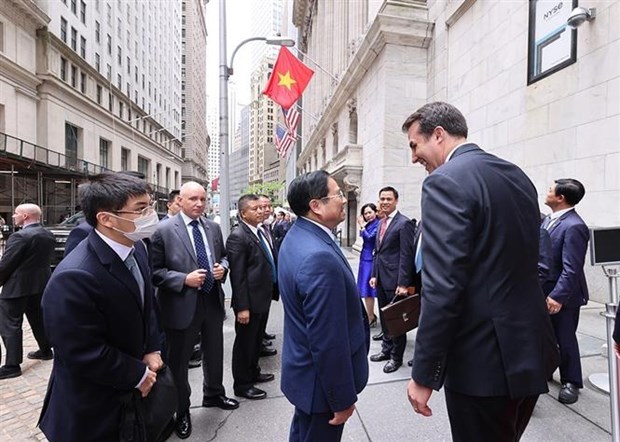 Thủ tướng Phạm Minh Chính thăm Sở giao dịch Chứng khoán New York. (Ảnh: Dương Giang/TTXVN)
