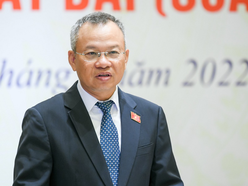 Phó Chủ nhiệm Ủy ban Đối ngoại Nguyễn Mạnh Tiến phát biểu kết luận Tọa đàm.