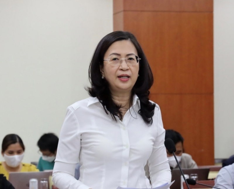 Bà Nguyễn Thị Bích Hạnh - Phó Cục trưởng Cục thuế TP Hồ Chí Minh trong một lần trả lời báo chí vào chiều 7/4, về vụ các công ty đấu giá đất tại Thủ Thiêm. (Ảnh: Báo Tiêu dùng)