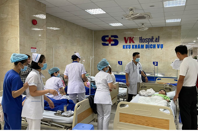 Ngành y tế tỉnh Khánh Hòa tập trung mọi nguồn lực để theo dõi, xử trí kịp thời diễn biến của các ca ngộ độc. 