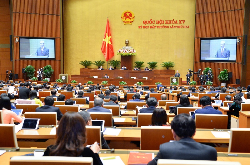 Chủ nhiệm Ủy ban Tài chính, Ngân sách của Quốc hội Nguyễn Phú Cường trình bày Báo cáo thẩm tra 