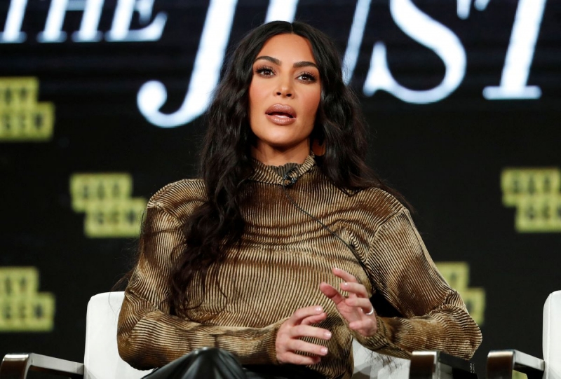 Kim Kardashian và Floyd Mayweather bị kiện vì quảng cáo coin rác
