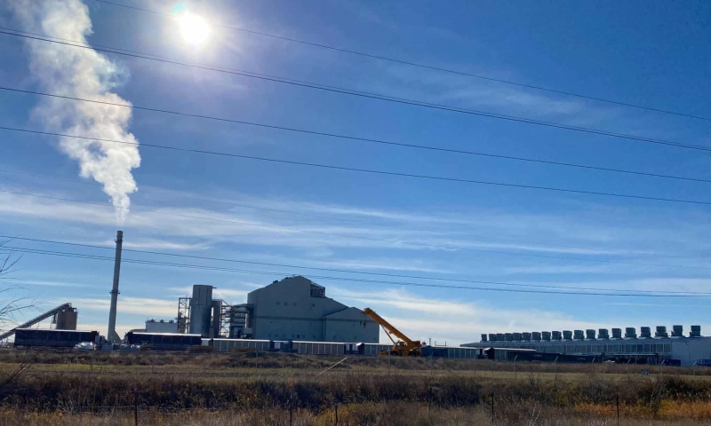 Nhà máy than Hardin ở miền nam Montana đang trên bờ vực đóng cửa khi một công ty 'khai thác' bitcoin mua nó và nó hoạt động trở lại - Ảnh: Anne Hedges