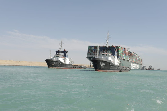 Cập nhật thông tin Kênh đào Suez: Kênh đào hết tắc, hơn 400 tàu ùn ứ chờ đi