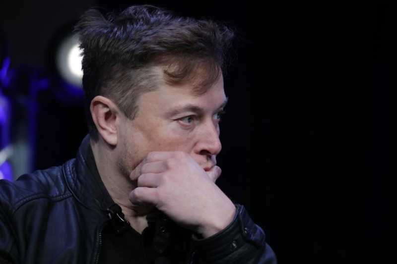 Tài sản tỷ phú Elon Musk giảm gần 6 tỷ USD sau vụ tai nạn xe Tesla (Ảnh: Forbes)