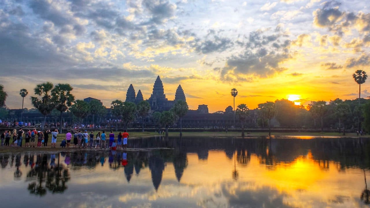 Sunrise at Angkor11