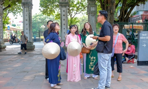 Half-Day Hanoi City Highlight Tour by Motorbike or Private car - ảnh 2
