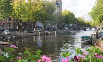 Đắm chìm vào khung cảnh lãng mạn trên kênh đào ở Amsterdam