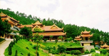 Thiền viện Trúc Lâm Đà Lạt: Chốn tiên cảnh của thành phố ngàn hoa