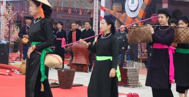 Nghi lễ mở rừng được tổ chức trong ngày hội văn hóa các dân tộc vùng Tây Bắc