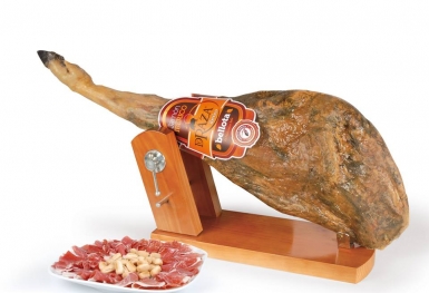 Lý do nên thử món giăm bông Iberico đắt tiền nhất thế giới