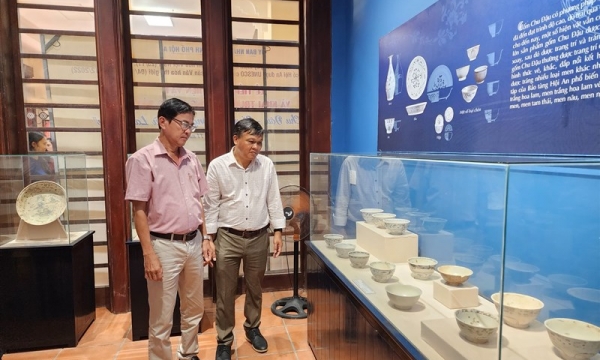 Trưng bày 120 hiện vật gốm Chu Đậu tại thành phố Hội An