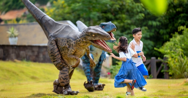 1/6 đi đâu: 'Xuyên không' tại công viên khủng long ở Đà Nẵng