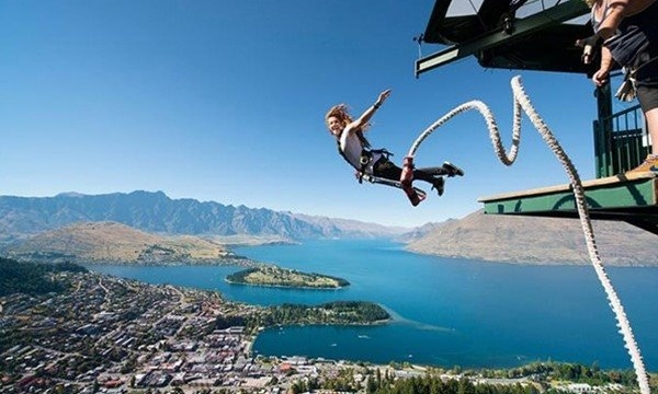 Nhảy Bungee là gì? Kinh nghiệm nhảy Bungee cho người mới bắt đầu