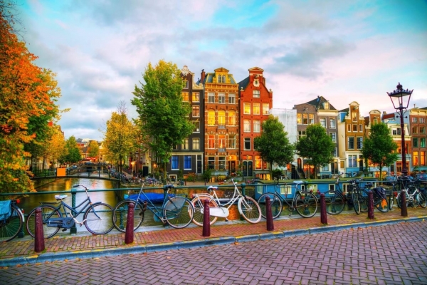 Du lịch Amsterdam, Hà Lan và những điều bạn nên biết