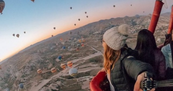 Ngắm bình minh tuyệt đẹp trên khinh khí cầu tại Cappadocia