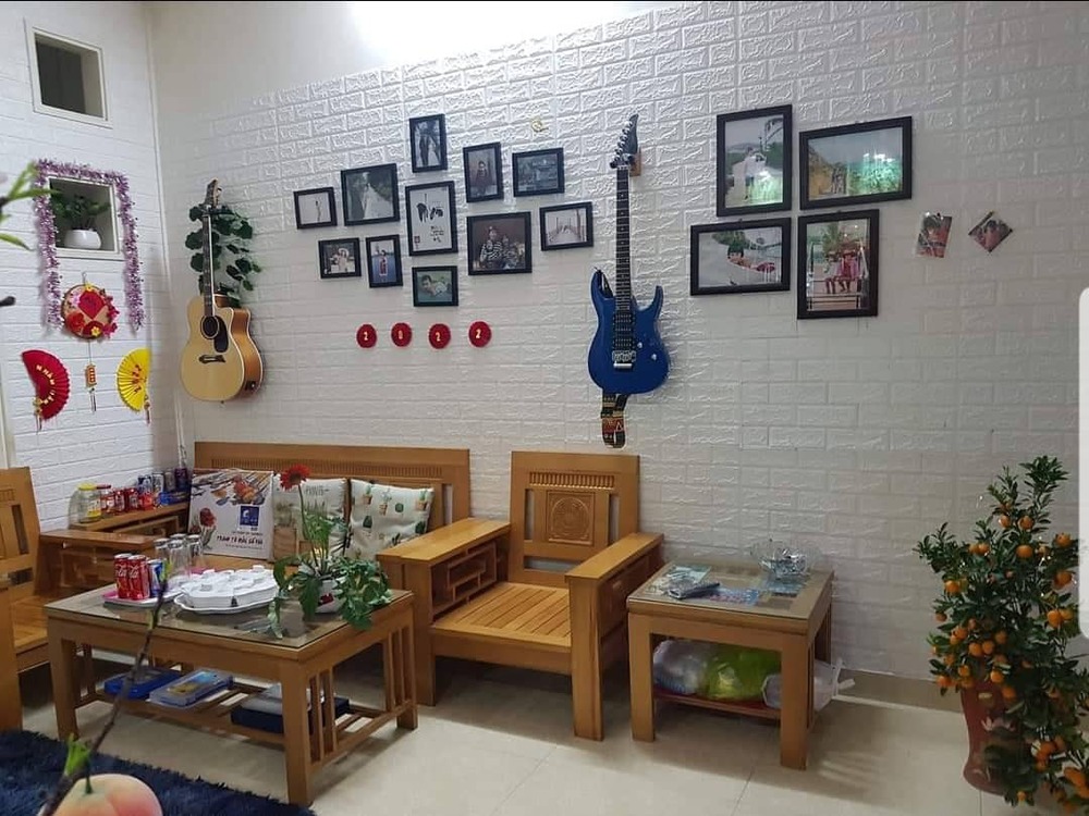 Hiện tại dù có nhà, có tiền tích lũy và lên kế hoạch để đầu tư sinh lãi nhưng cả hai vẫn tiếp tục kế hoạch chi tiêu tiết kiệm 8x-hai-phong-tiet-kiem-toi-70-thu-nhap-de-mua-nha-gui-tiet-kiem