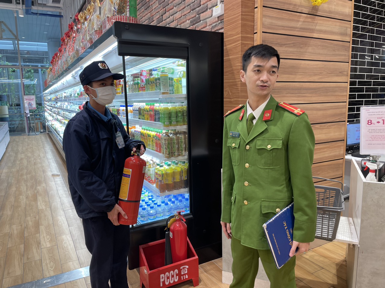 Hình ảnh tại buổi kiểm tra công tác PCCC tại siêu thị Aeon The Nine (số 9 Phạm Văn Đồng)