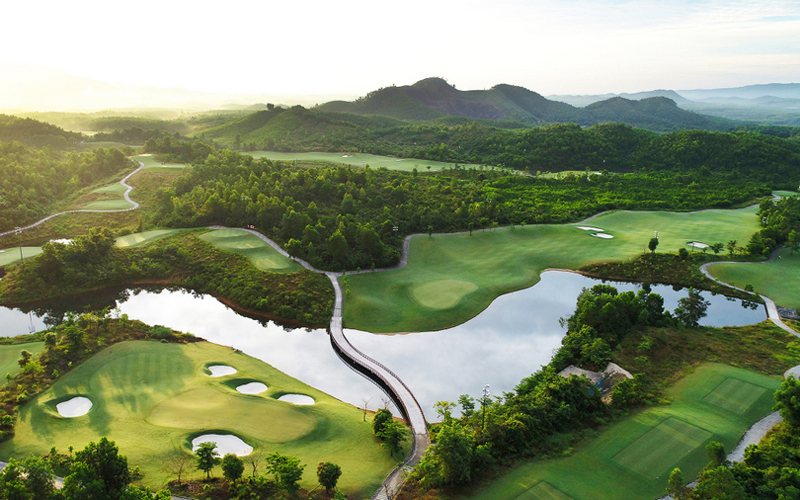 Top 5 sân golf đẳng cấp nhất Việt Nam, đại gia, doanh nhân và sao Việt nào cũng muốn ghé chơi