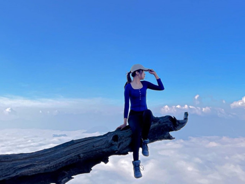 Travel blogger Phượng Đi Đâu và trải nghiệm leo núi Lảo Thẩn, săn mây 2 ngày 3 đểm chỉ với 3 triệu đồng