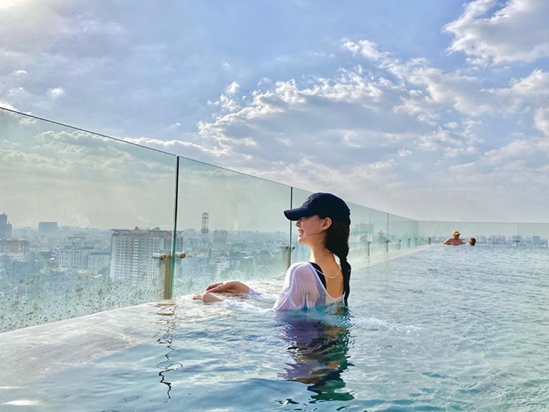 Top 10 hồ bơi đẹp và giá rẻ hot nhất Sài Gòn hè 2022