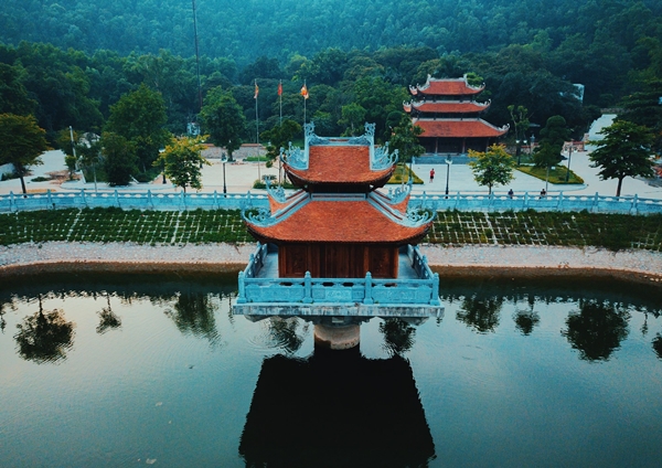 Đi tìm sự thật về ngôi chùa cắt vong, nhốt trùng lớn nhất Việt Nam