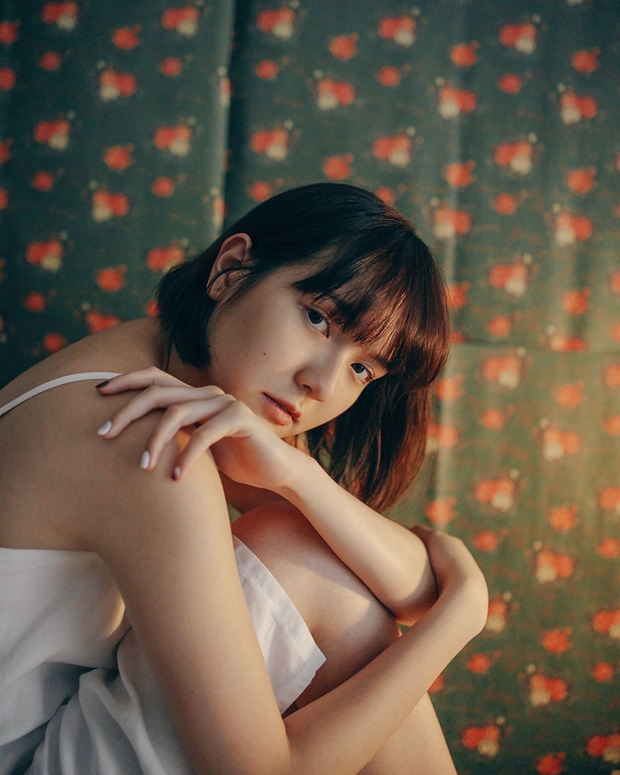 Hot girl Hải Tú đẹp rạng ngời trong MV mới nhất của Sơn 