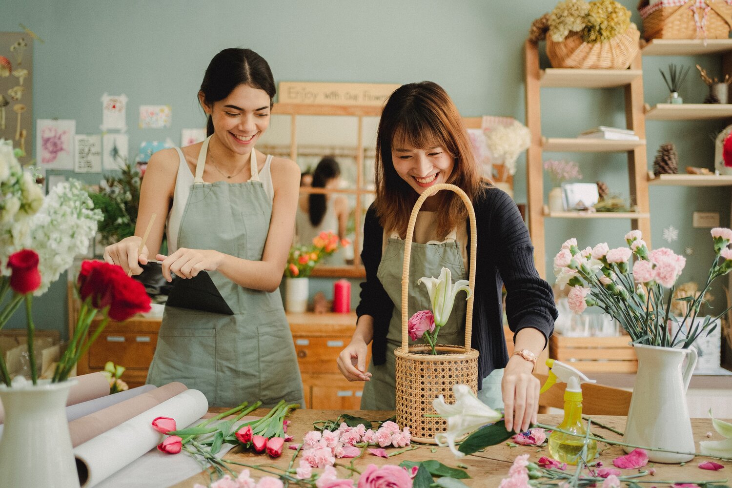 6 mẹo trong giao tiếp giúp bạn nhanh làm quen với môi trường mới