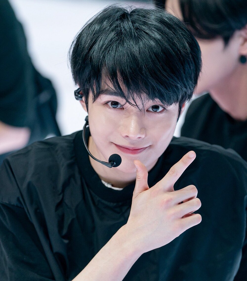 Fandom của Hanbin Ngô Ngọc Hưng trong những ngày vừa qua đã nhận được sự ủng hộ lớn từ cộng đồng mạng với hoạt động thiện nguyện ý nghĩa hướng tới các trẻ em mồ côi có hoàn cảnh khó khăn Fandom Hanbin Ngô Ngọc Hưng