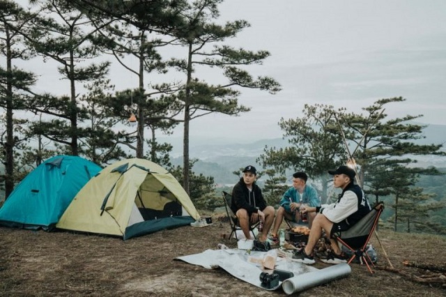 camping-va-glamping-khac-nhau-the-nao
