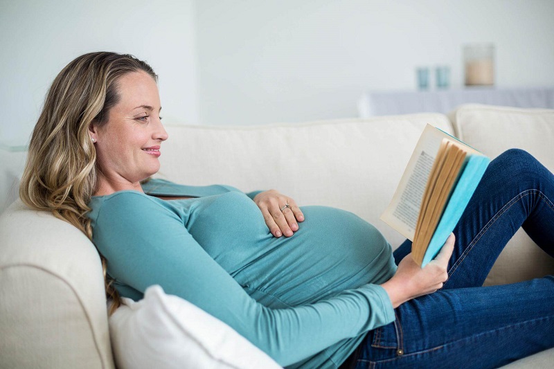 Những cuốn sách nên đọc khi mang thai không nên bỏ qua
