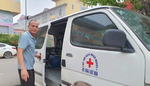 'Chuyến xe tình nghĩa 0 đồng' giúp đỡ bệnh nhân nghèo của người đàn ông Hà Tĩnh