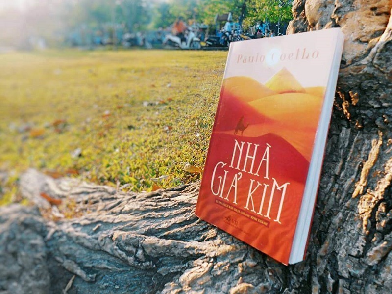 Những trích dẫn hàm chứa triết lý sống sâu sắc trong cuốn Nhà Giả Kim – Paulo Coelho