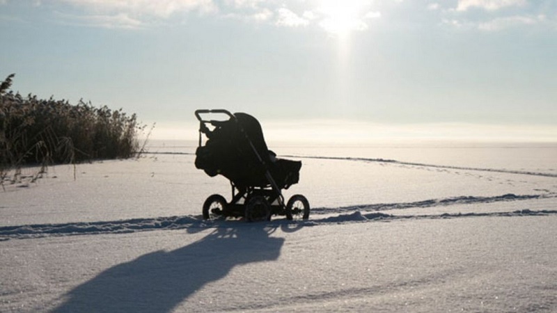 Cách nuôi con lạ đời của người Iceland: 'Để mặc' trẻ sơ sinh ngủ ngoài trời -10 độ để tăng cường hệ miễn dịch