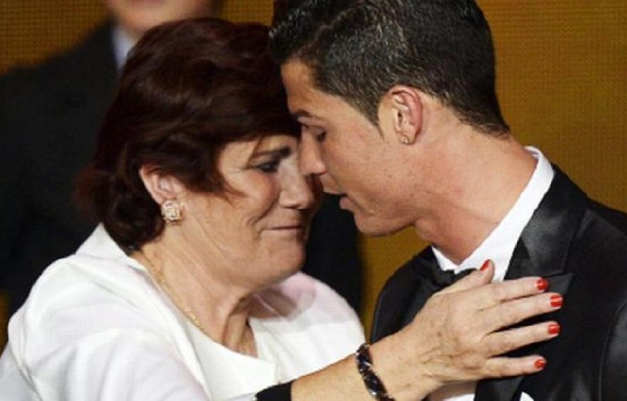 Đây là lý do Cristiano Ronaldo vẫn ở với mẹ dù đã 36 tuổi