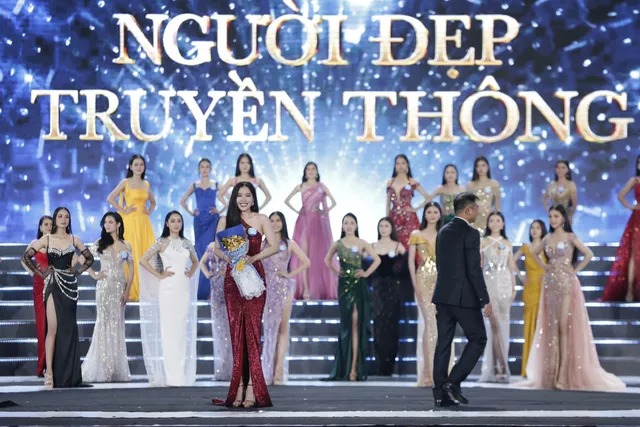 5-nguoi-dep-gianh-giai-phu-o-dem-chung-khao-Miss-World-Vietnam-2022-9
