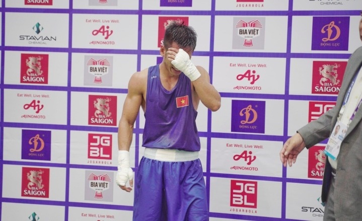 Phía sau giọt nước mắt của võ sĩ không có duyên với “vàng” SEA Games: Tôi sẽ kiên cường, sẽ thi đấu đến khi không còn sức khỏe