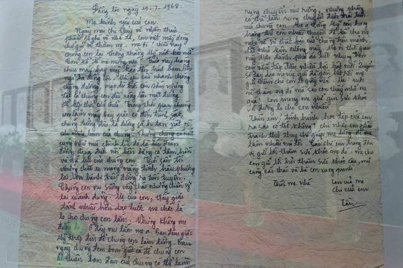 Nghẹn ngào lá thư gửi mẹ trước 5 ngày hi sinh của tiểu đội trưởng Võ Thị Tần ở ngã ba Đồng Lộc
