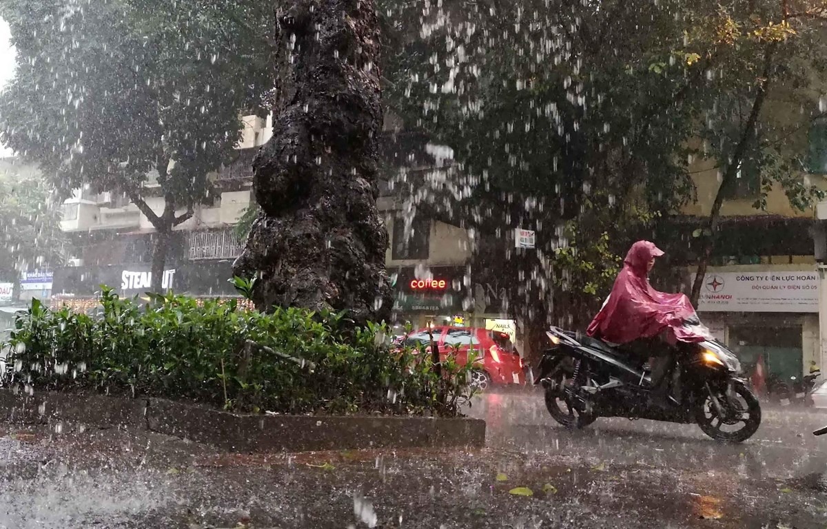 Nhiệt độ hôm nay 9/9/2022: Hà Nội còn mưa đến khi nào?