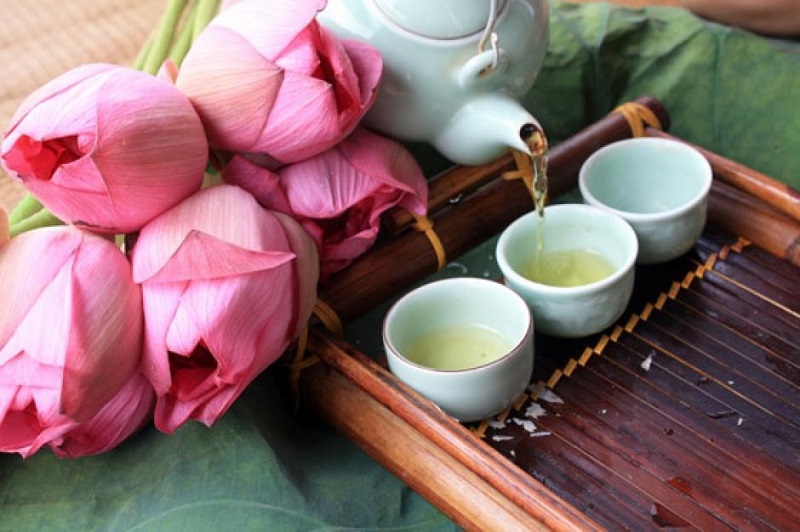'Nước và chiếc chén' - Triết lý nhân sinh về nguồn gốc của phiền não ở đời