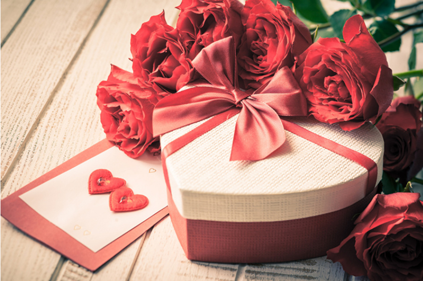 Valentine 2022 nên tặng quà gì cho vợ, người yêu, crush?