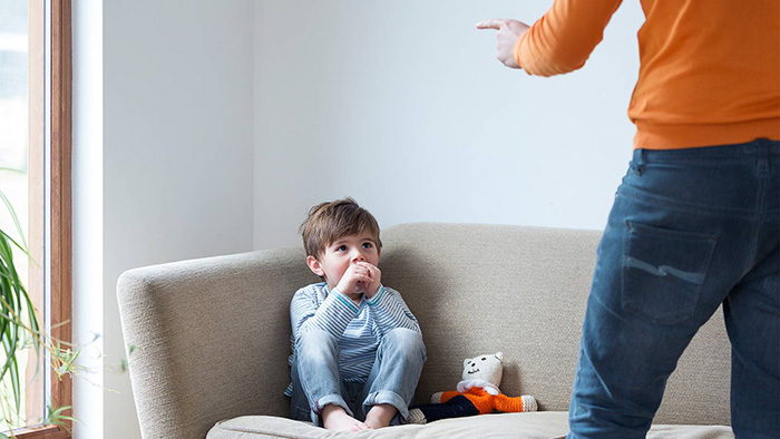 Trẻ cãi lại hay im lặng khi bị bố mẹ mắng: Phản ứng của con quyết định tính cách, tương lai