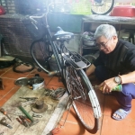 Hành trình hơn 10 năm miệt mài tân trang phế liệu thành xe đạp tặng người nghèo của cựu binh 70 tuổi