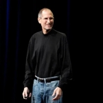 Vì sao áo cổ lọ tối giản trở thành món đồ tối quan trọng của doanh nhân: Tất cả là nhờ Steve Jobs