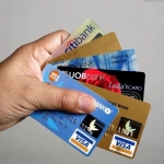 3 thói quen sử dụng thẻ ngân hàng ai cũng nên ghi nhớ để tránh 'tiền mất tật mang'