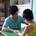 Hạnh phúc giản dị của thầy giáo dành 8 năm thanh xuân dạy trẻ tự kỷ