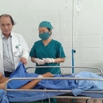 Lời cam kết 'chắc như đinh đóng cột' của thầy giáo Bình Thuận đã cứu cậu học trò nghèo bị tai nạn nguy kịch