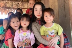 Nữ sinh 9x nguyện cống hiến tuổi thanh xuân cho trẻ em nghèo vùng cao