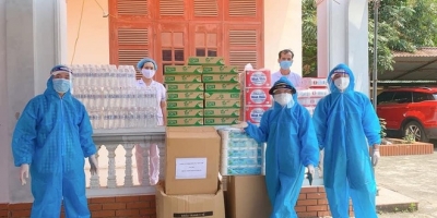 CLB tình nguyện ở Bắc Ninh nấu hàng ngàn suất ăn gửi tặng khu cách ly phòng dịch COVID-19